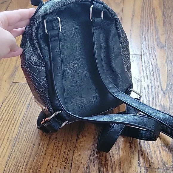 Betaey Johnson Halloween backpack - Picture 2 of 6